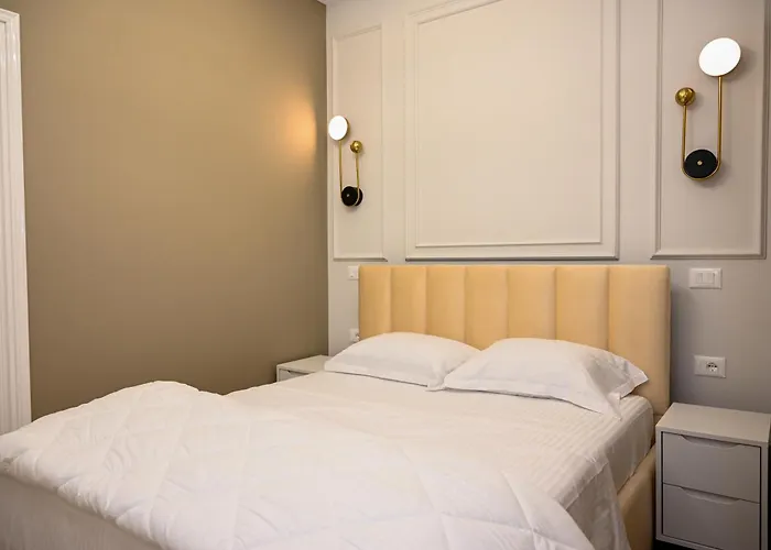 公寓 Swiss Lux Durrës