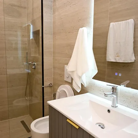 Apartment Swiss Lux *