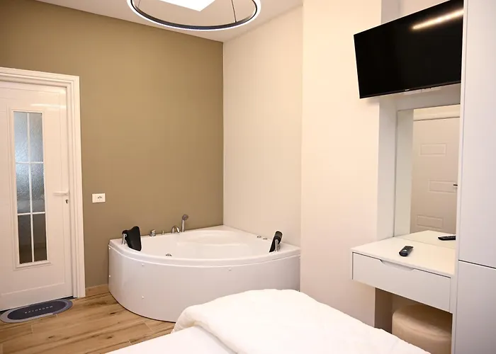 公寓 Swiss Lux Durrës