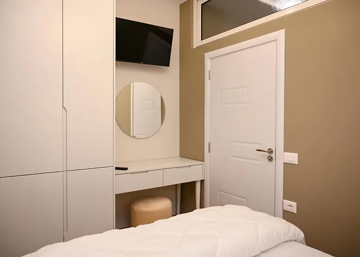 公寓 Swiss Lux Durrës